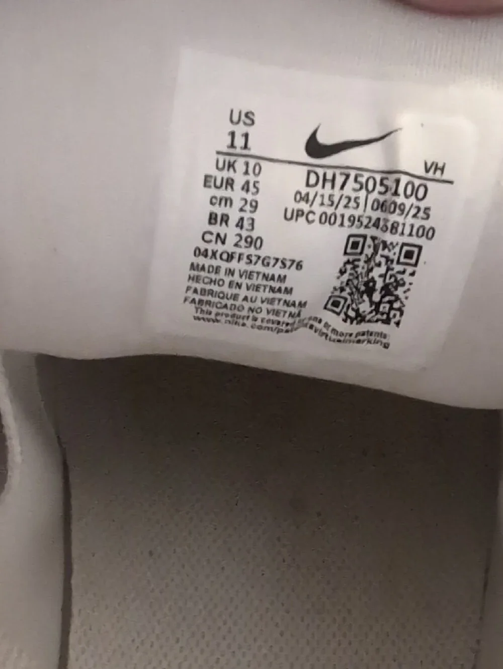 Nike SB White Men's Sneakers